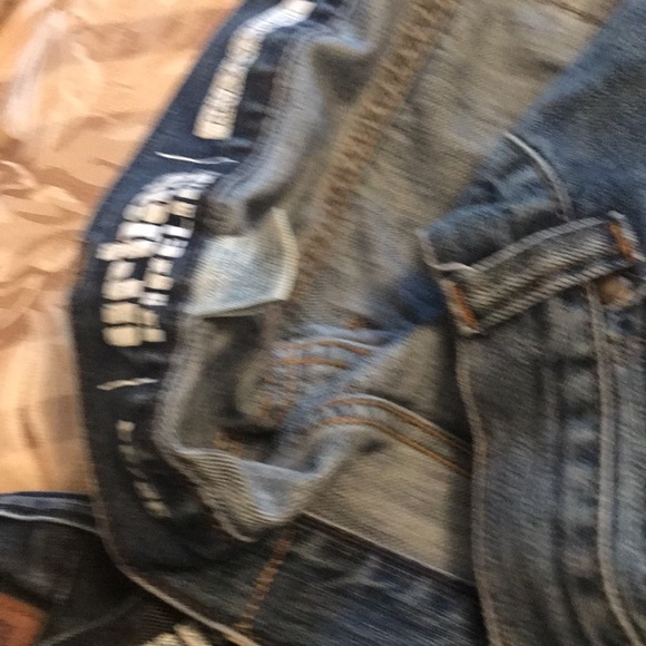 I am selling urban pipeline relaxed size 32/34 you can buy one for 25 apiece - Picture 5 of 8